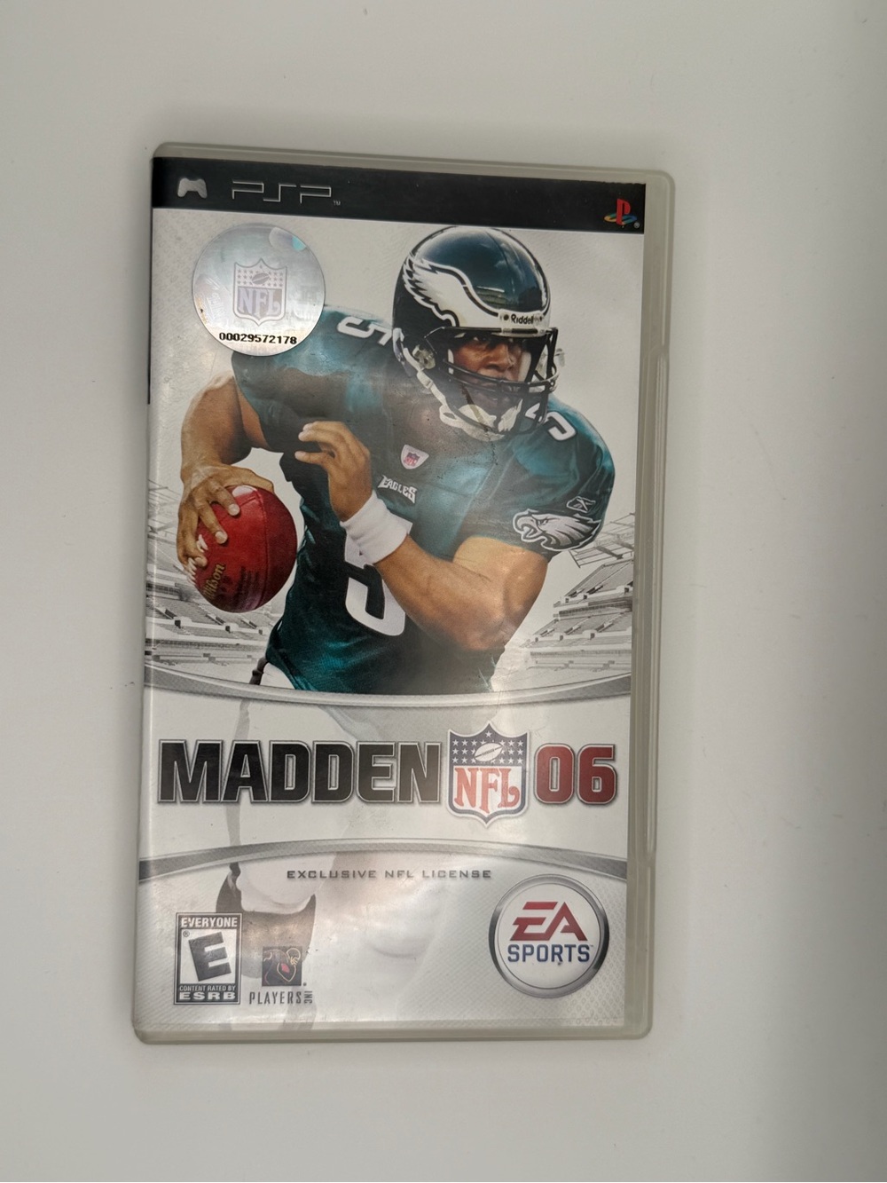 Madden NFL 06 Sony PSP Complete CIB Tested Working